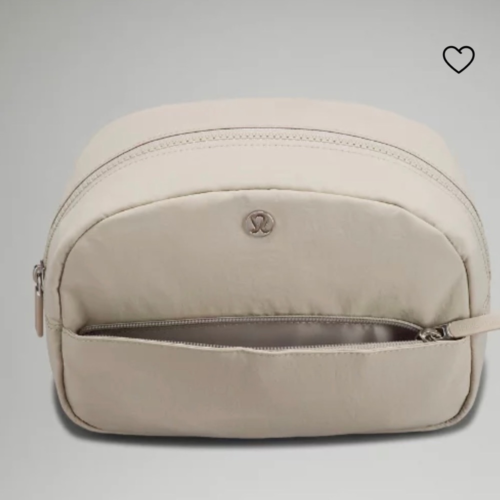 Lululemon Double-Zip Pouch NWT😎Summer Special - Picture 2 of 6
